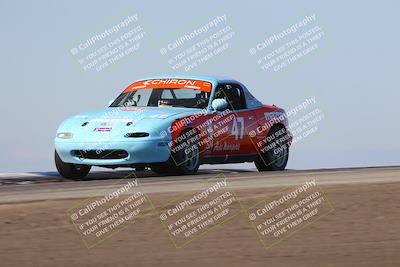 media/Oct-26-2025-CalClub SCCA (Sun) [[8ce1e69566]]/Group 5/Grapevine/
